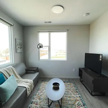 Sleepover 1Bd 1Ba Omaha Apartments Exterior photo