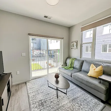 Sleepover 1Bd 1Ba Omaha Apartments Exterior photo