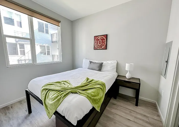Sleepover 1Bd 1Ba Omaha Apartments