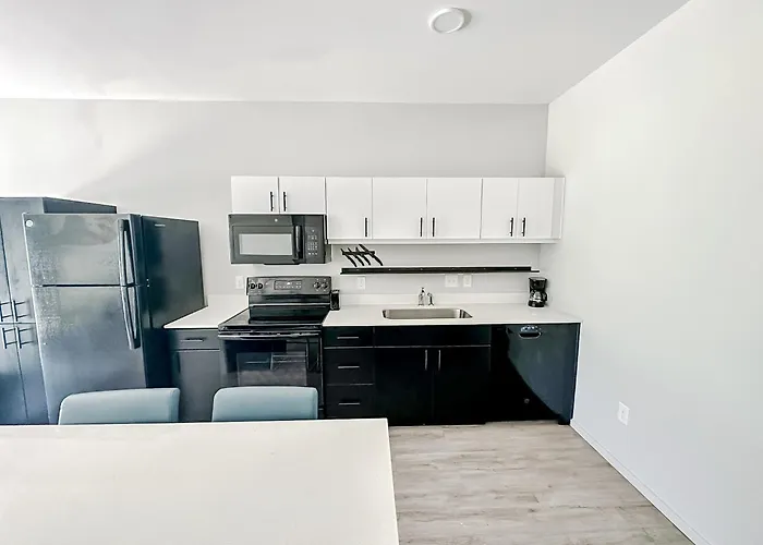 Sleepover 1Bd 1Ba Omaha Apartments