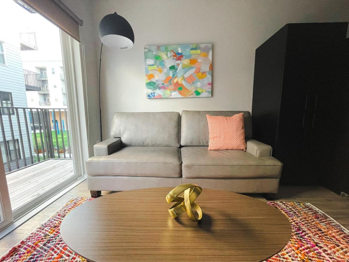 Sleepover 1bd 1ba *