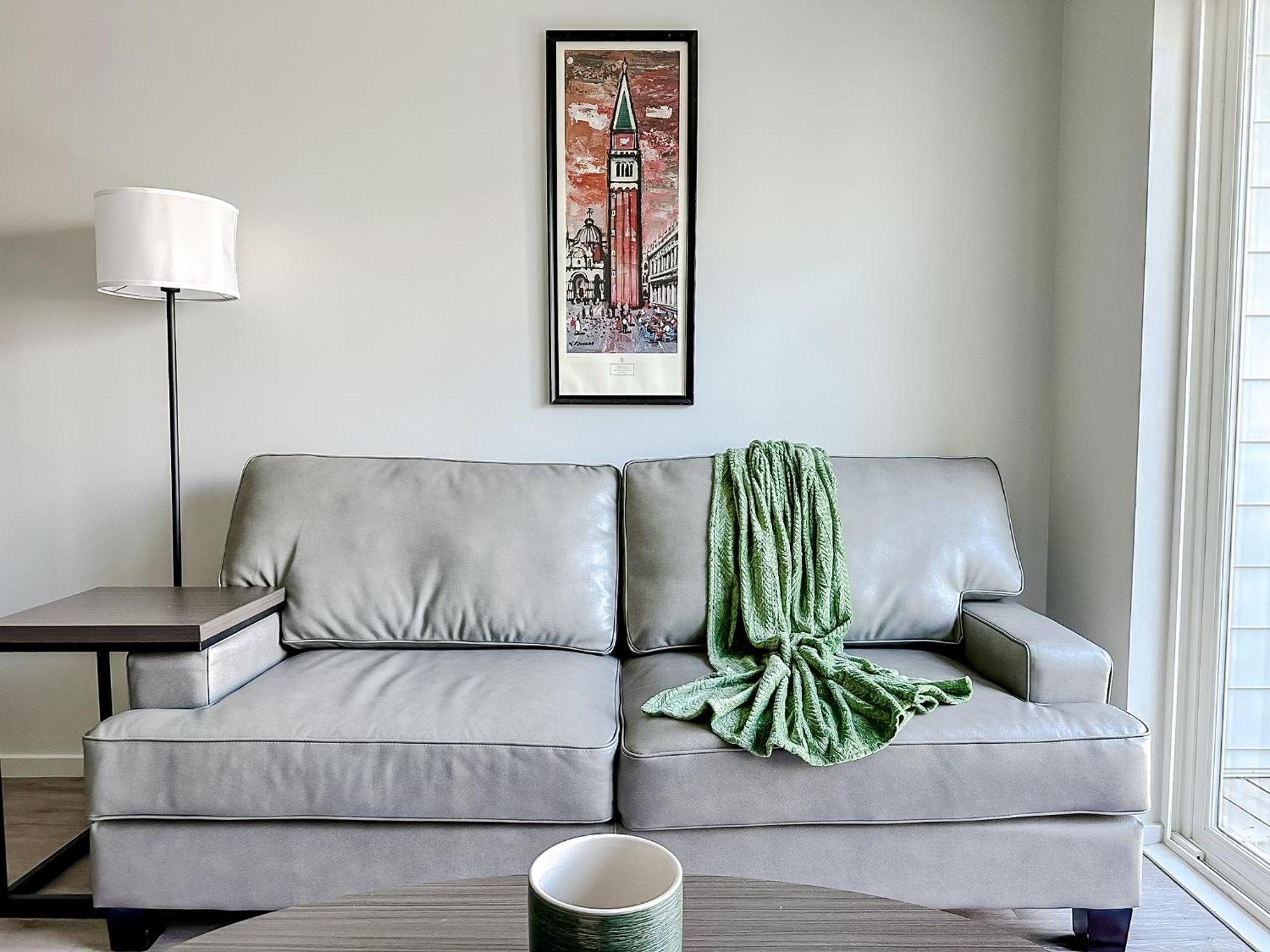 Sleepover 1bd 1ba Apartment