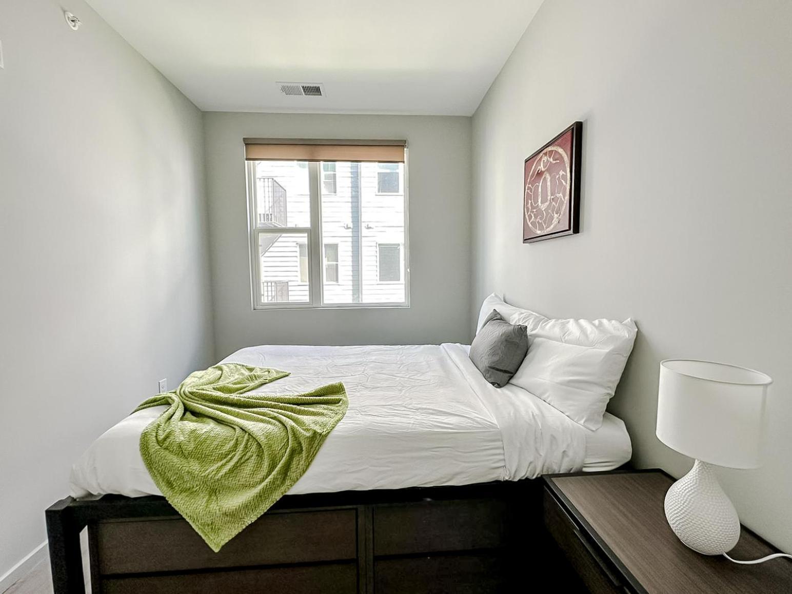 Sleepover 1bd 1ba Apartment